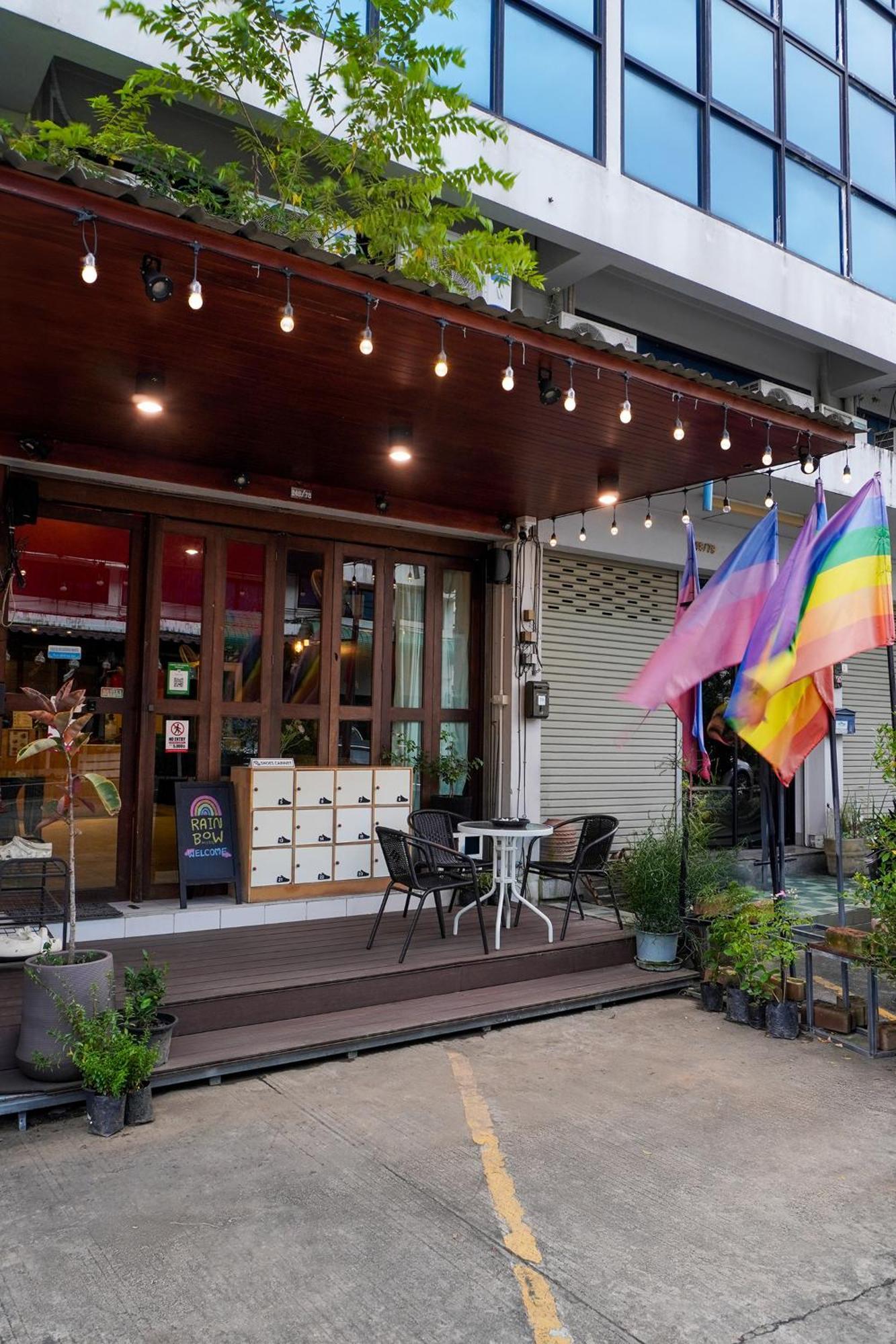 Rainbow Hostel Chiang Mai Exterior photo